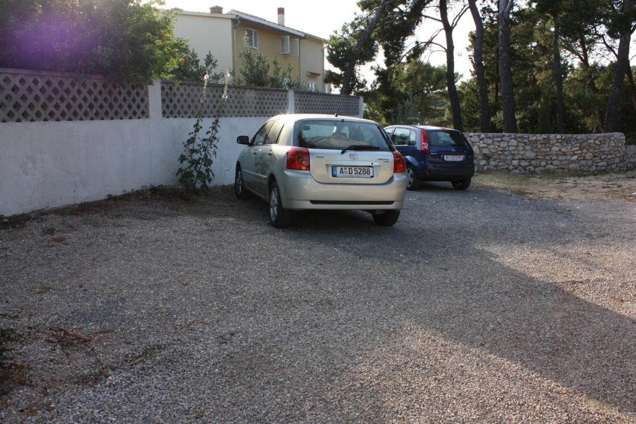 Apartments And Rooms By The Sea Banjol, Rab - 5077 Екстериор снимка