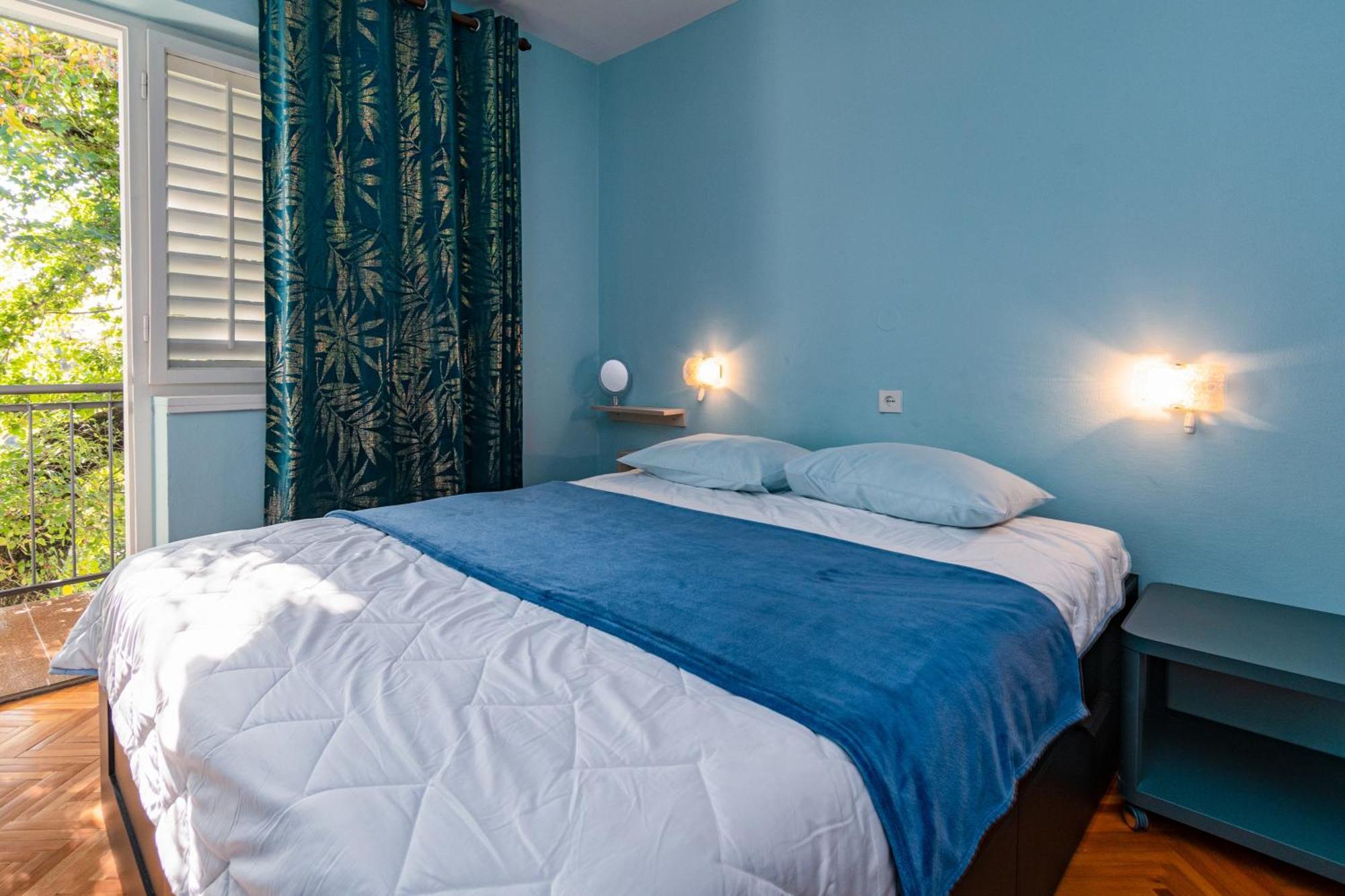 Apartments And Rooms By The Sea Banjol, Rab - 5077 Екстериор снимка