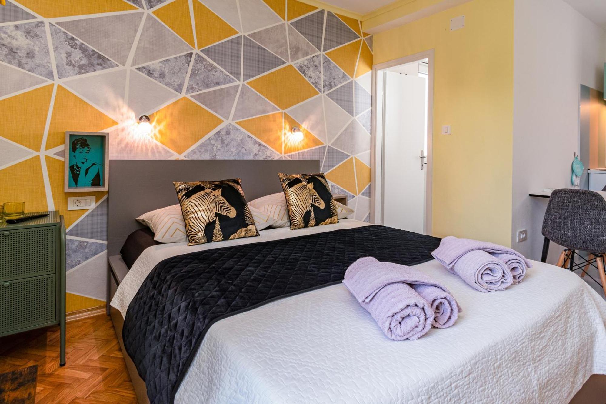 Apartments And Rooms By The Sea Banjol, Rab - 5077 Стая снимка