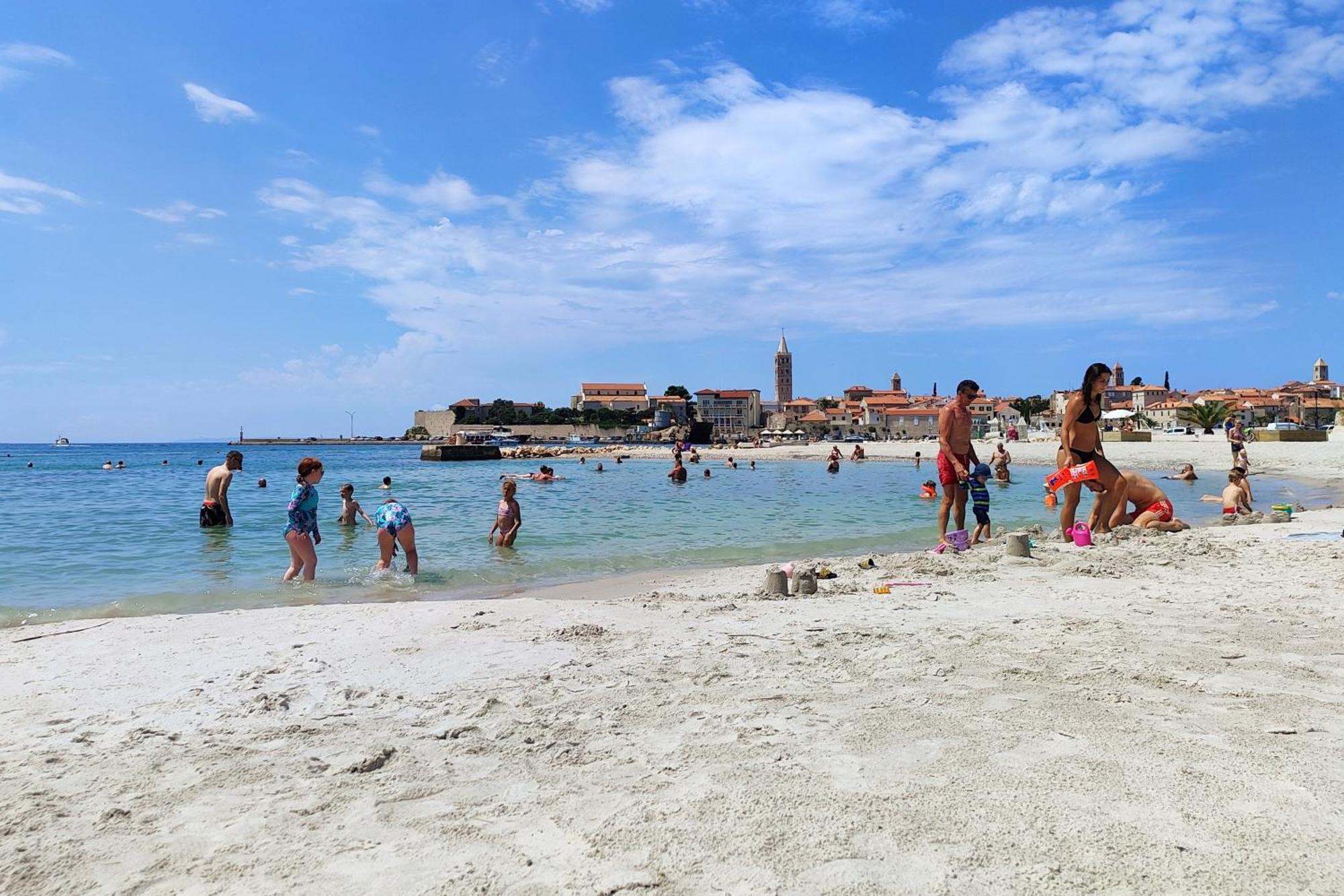 Apartments And Rooms By The Sea Banjol, Rab - 5077 Екстериор снимка